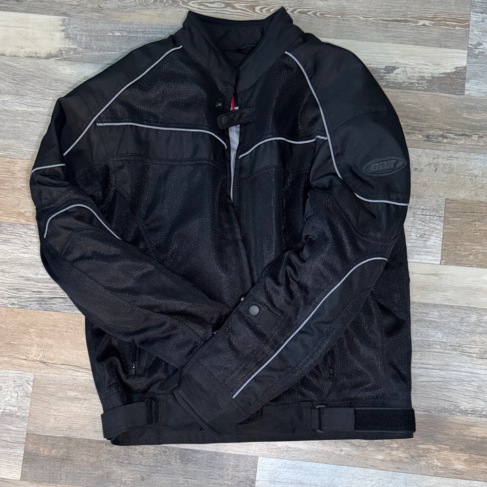 Men's Bilt Black motorcycle Jacket. Only used once, in excellent condition